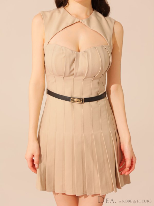 ベージュ モデル：ゆめ　身長：160cm　着用サイズ：Sサイズ