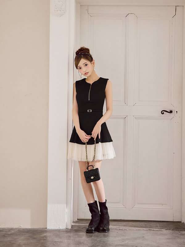 ブラック×アイボリー　モデル：みあ　身長：147cm　着用サイズ：Sサイズ