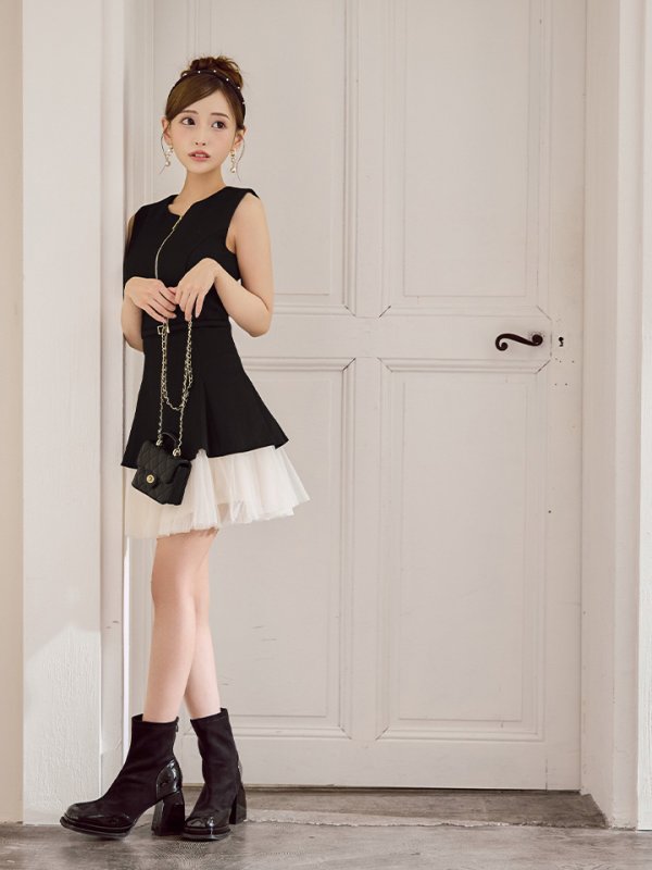 ブラック×アイボリー　モデル：みあ　身長：147cm　着用サイズ：Sサイズ