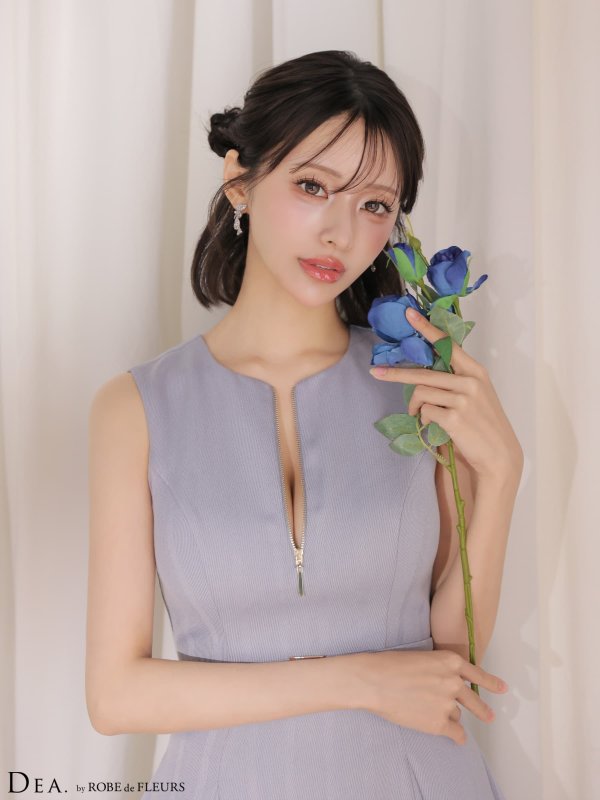 ブルー　モデル：りの　身長：157cm　着用サイズ：Sサイズ