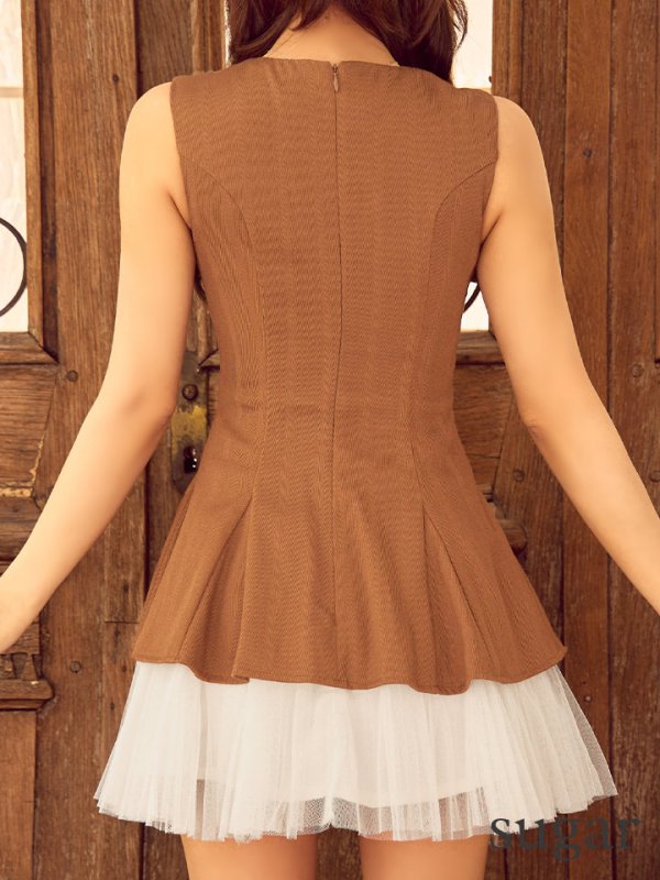 キャメル×アイボリー　モデル：三上悠亜　身長：身長159cm　着用サイズ：Sサイズ