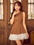 キャメル×アイボリー　モデル：三上悠亜　身長：身長159cm　着用サイズ：Sサイズ