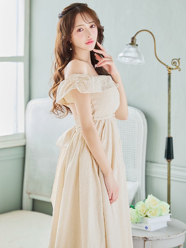 アイボリー モデル:りな 身長:160cm 着用サイズ:Sサイズ