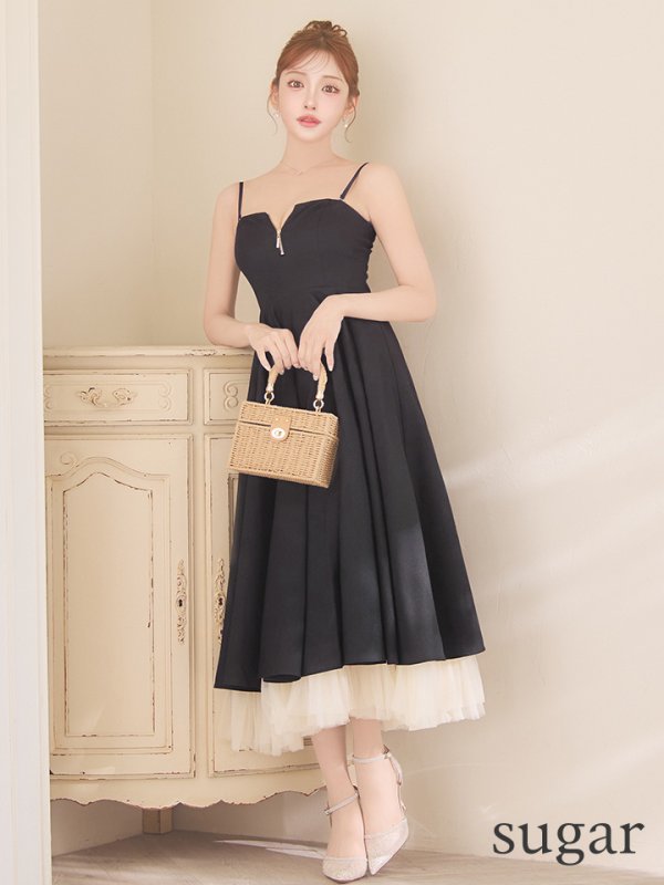 ブラック モデル:明日花キララ 身長:162cm 着用サイズ:Sサイズ