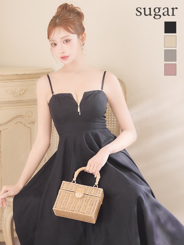 ブラック モデル:明日花キララ 身長:162cm 着用サイズ:Sサイズ