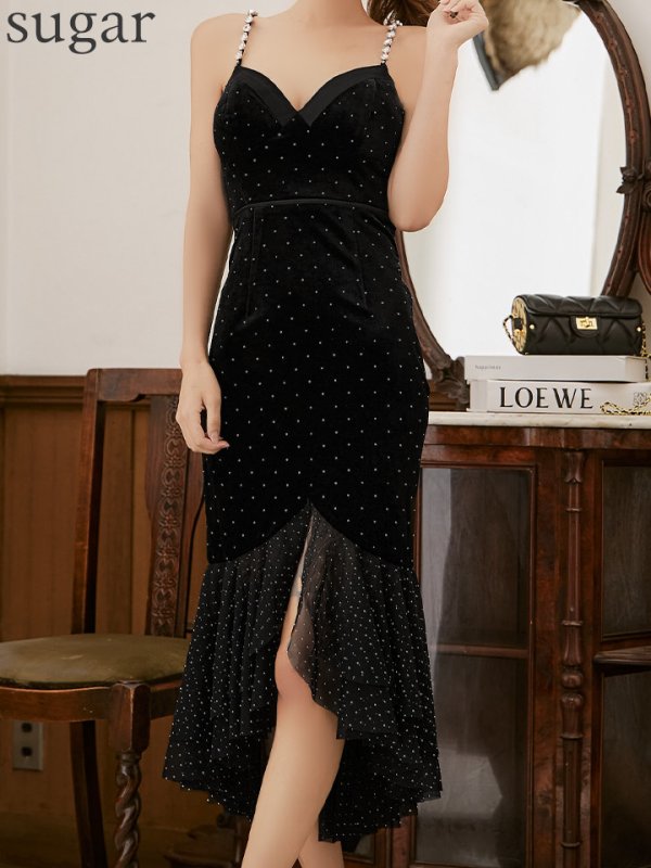 ブラック モデル：まりん　身長：164cm　着用サイズ：Sサイズ