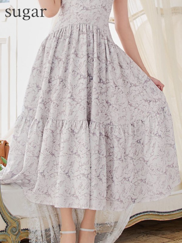 ベージュ モデル:明日花キララ 身長:162cm 着用サイズ:Sサイズ