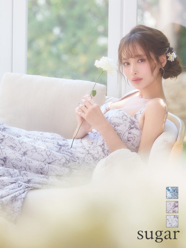 ベージュ モデル：きほ　身長：169cm 着用サイズ：Sサイズ