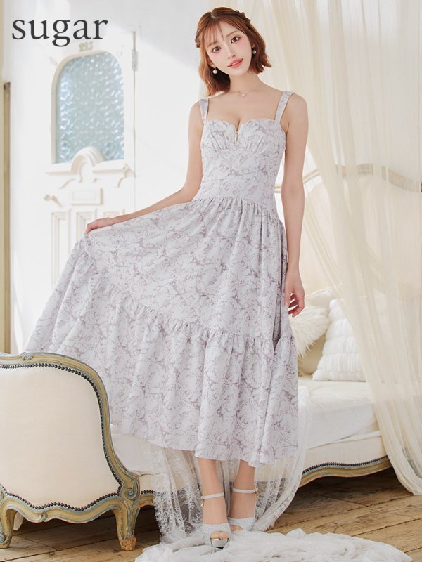 ベージュ モデル:明日花キララ 身長:162cm 着用サイズ:Sサイズ