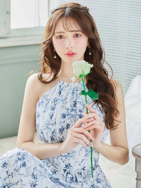 ブルー モデル:りな 身長:160cm 着用サイズ:Sサイズ