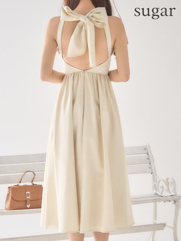 ベージュ モデル:りな 身長:162cm 着用サイズ:Sサイズ