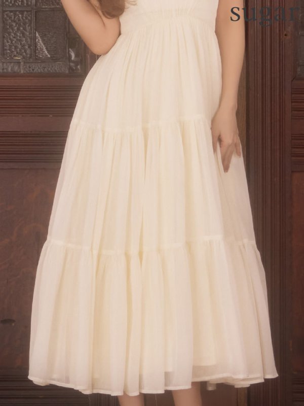 アイボリー　モデル：三上悠亜　身長：159cm　着用サイズ：Sサイズ