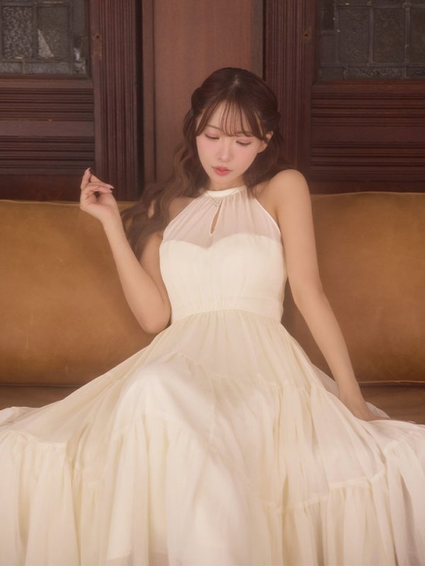 アイボリー　モデル：三上悠亜　身長：159cm　着用サイズ：Sサイズ