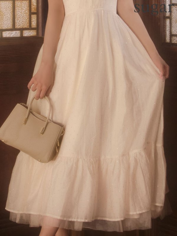 アイボリー　モデル：三上悠亜　身長：159cm　着用サイズ：Sサイズ