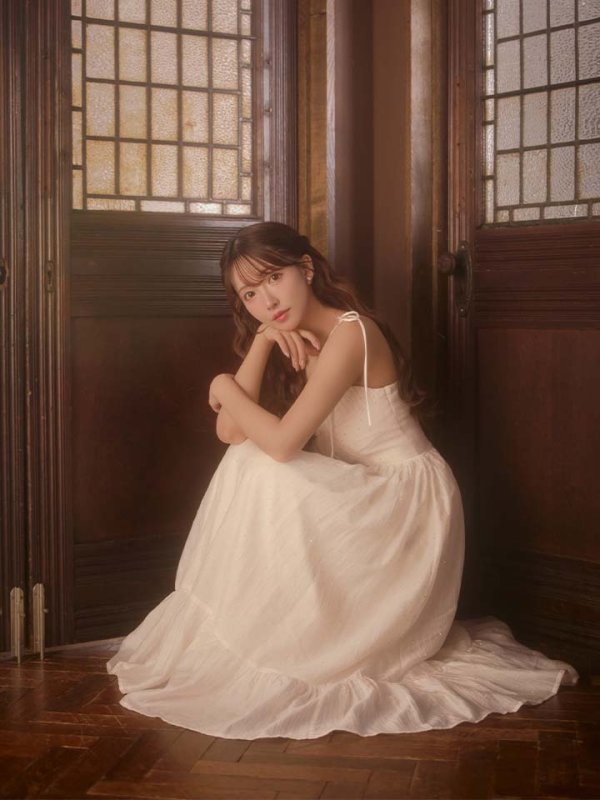 アイボリー　モデル：三上悠亜　身長：159cm　着用サイズ：Sサイズ