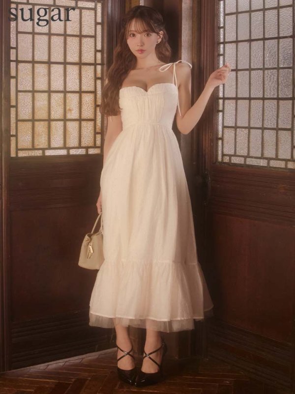 アイボリー　モデル：三上悠亜　身長：159cm　着用サイズ：Sサイズ