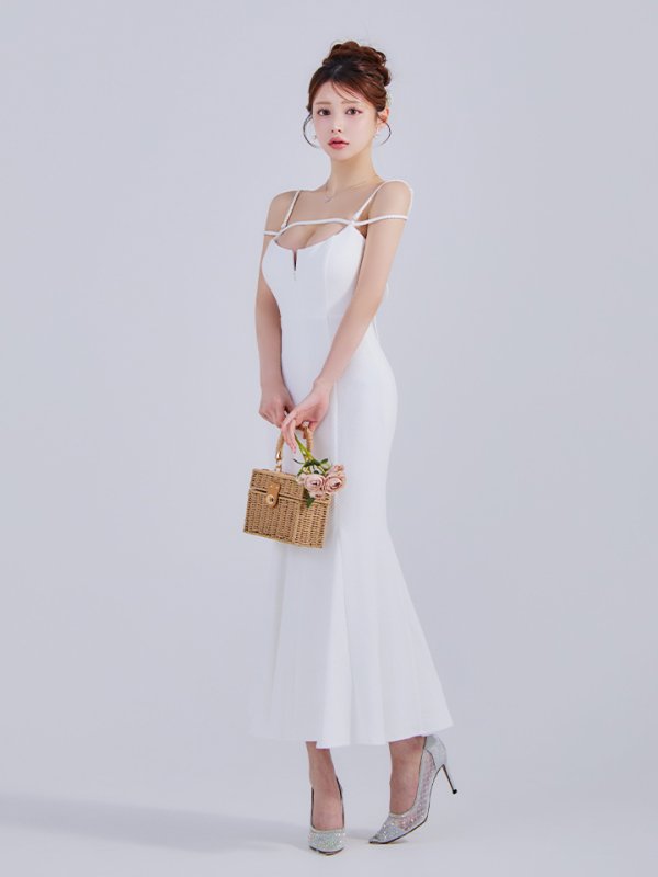 ホワイト モデル:ももか 身長:156cm 着用サイズ:Sサイズ