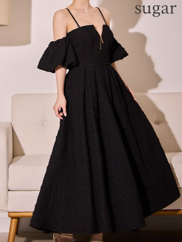 ブラック モデル：ももか　身長：156cm　着用サイズ：Sサイズ