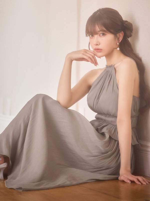 グレージュ モデル：あすか　身長：170cm　着用サイズ：Sサイズ