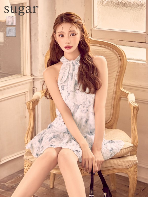 ホワイトxグレー モデル：明日花キララ　身長：162cm 着用サイズ：Sサイズ