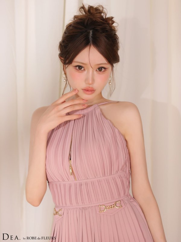 ピンク　モデル：いおり　身長：161cm　着用サイズ：Sサイズ
