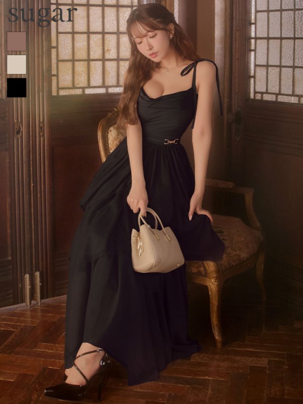 ブラック　モデル：三上悠亜　身長：159cm　着用サイズ：Sサイズ