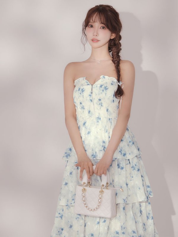 ブルー　モデル：三上悠亜　身長：159cm　着用サイズ：Sサイズ