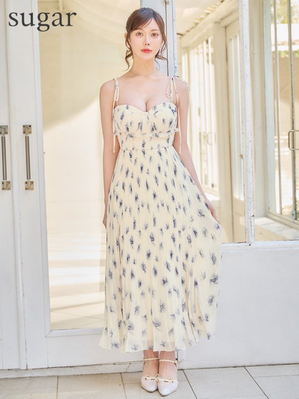 ブルー モデル：朝日向まり　身長：167cm　着用サイズ：Sサイズ