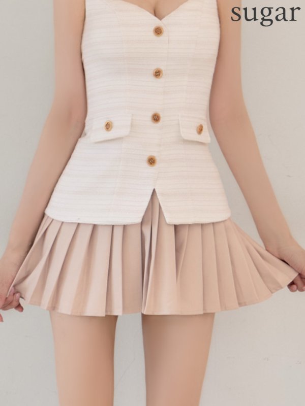 ホワイトxベージュ　モデル：れみれみ　身長：163cm　着用サイズ：Sサイズ