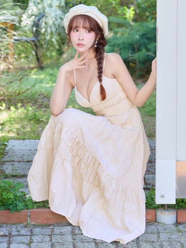 アイボリー　モデル：三上悠亜　身長：159cm　着用サイズ：Sサイズ