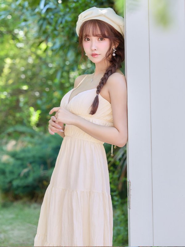アイボリー　モデル：三上悠亜　身長：159cm　着用サイズ：Sサイズ