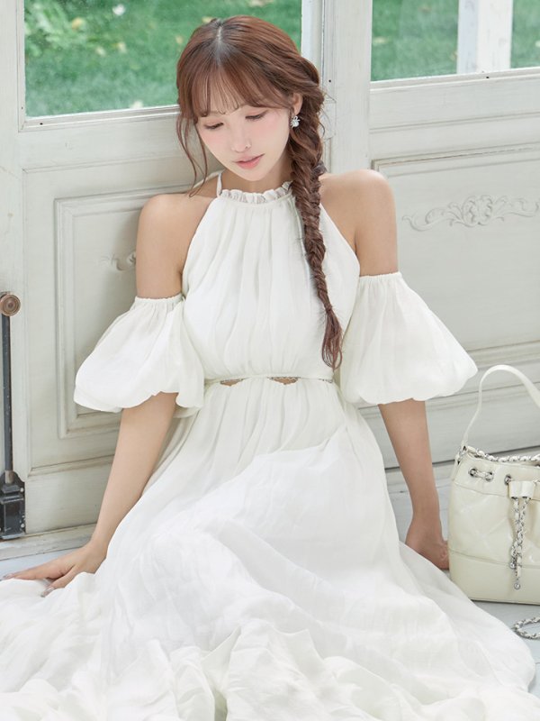 アイボリー　モデル：三上悠亜　身長159cm　着用サイズ：Sサイズ