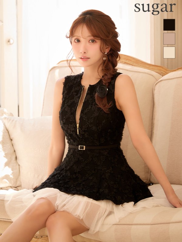 ブラック　モデル：三上悠亜　身長：159cm　着用サイズ：Sサイズ