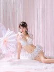 ホワイトxピンク モデル：まりん　身長：164cm