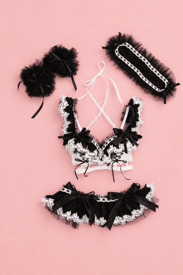 ブラック