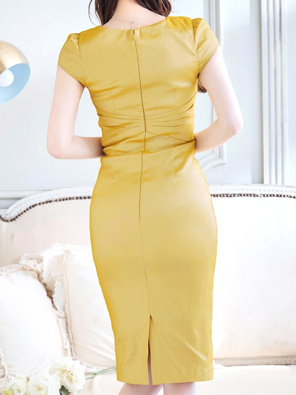 セイロンイエロー モデル:ゆめ 身長:160cm 着用サイズ:8号(Sサイズ)