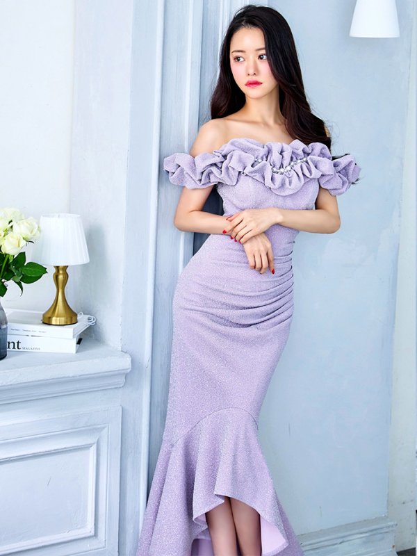 ラベンダー モデル:るな 身長:159cm 着用サイズ:8号(Sサイズ)