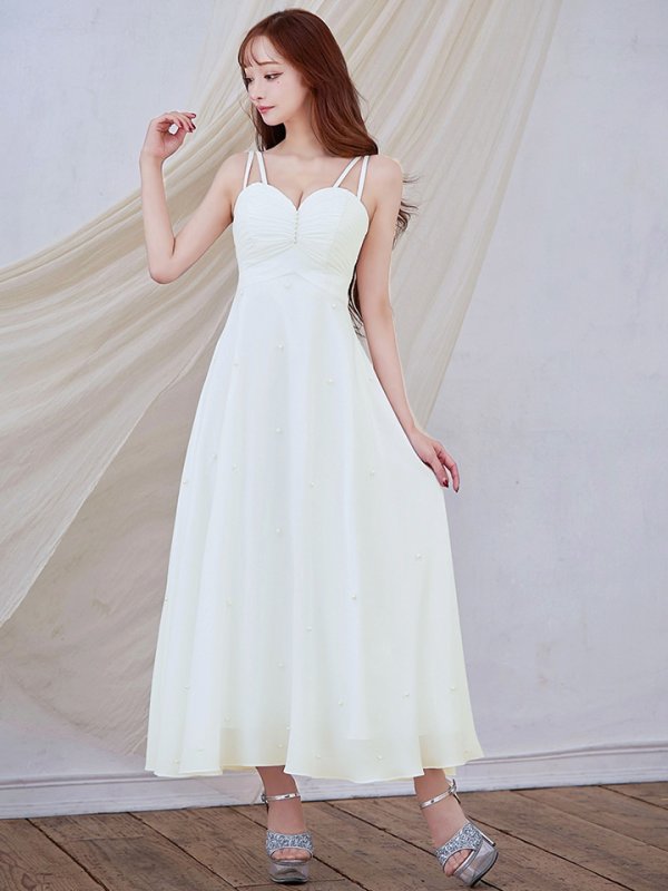 アイボリー モデル：真優川咲　身長：158cm　着用サイズ：8号(Sサイズ)