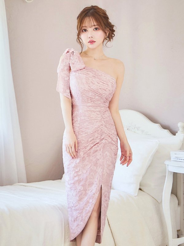 ペールピンク モデル：ゆめ　身長：160cm：8号(Sサイズ)