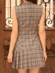 ベージュ　モデル：羽澄まり　身長：158cm　着用サイズ：Sサイズ