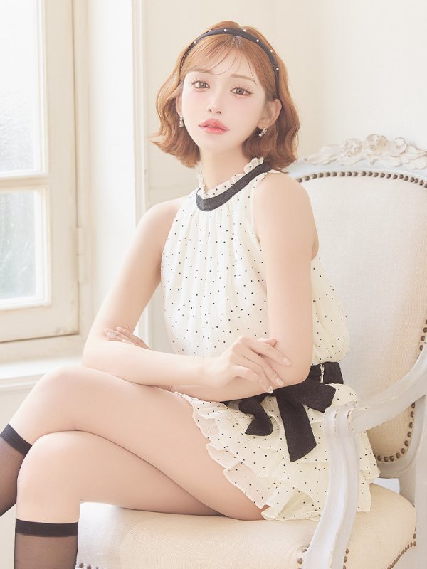 アイボリー モデル：明日花キララ　身長：162cm 着用サイズ：Sサイズ