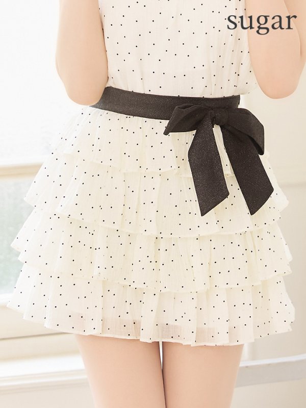 アイボリー モデル：明日花キララ　身長：162cm 着用サイズ：Sサイズ