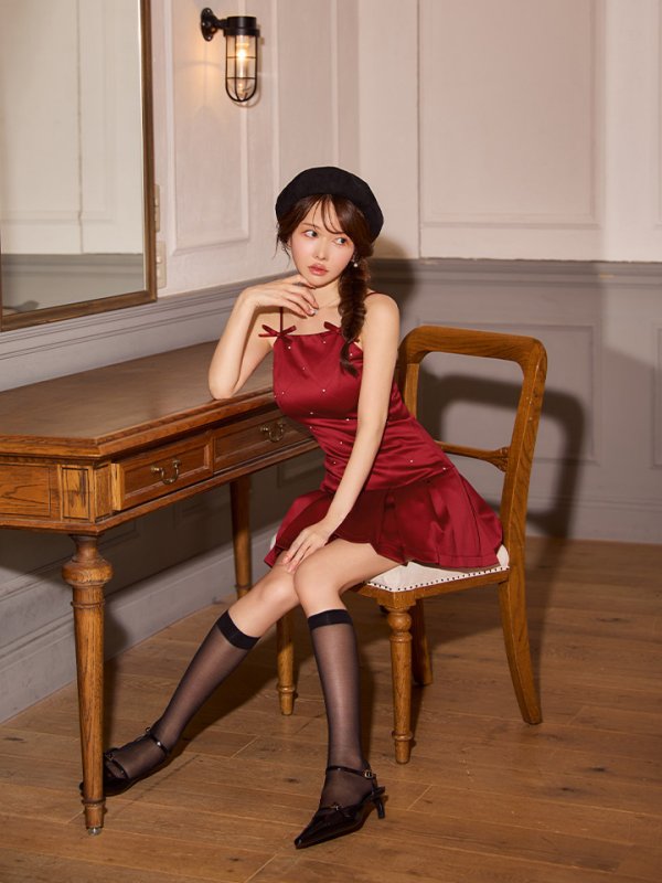 レッド　モデル：ゆめ　身長：160cm　着用サイズ：Sサイズ