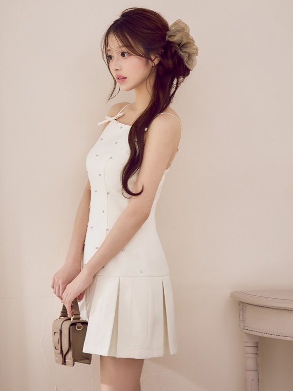 アイボリー　モデル：みお　着用サイズ：Sサイズ
