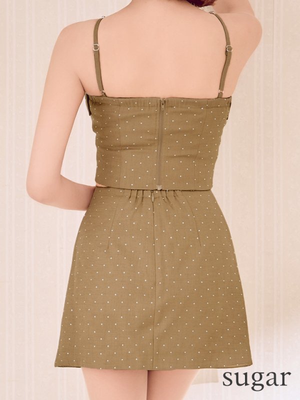 キャメル　モデル：明日花キララ　身長：162cm 着用サイズ：Sサイズ