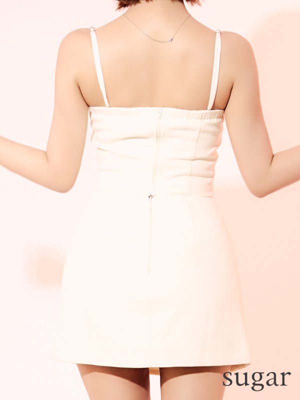 アイボリー モデル：三上悠亜　身長：159cm　着用サイズ：Sサイズ