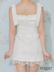 ホワイト　モデル：三上悠亜　身長：159cm　着用サイズ：Sサイズ
