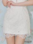 ホワイト　モデル：三上悠亜　身長：159cm　着用サイズ：Sサイズ