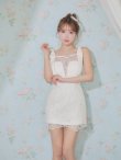 ホワイト　モデル：三上悠亜　身長：159cm　着用サイズ：Sサイズ