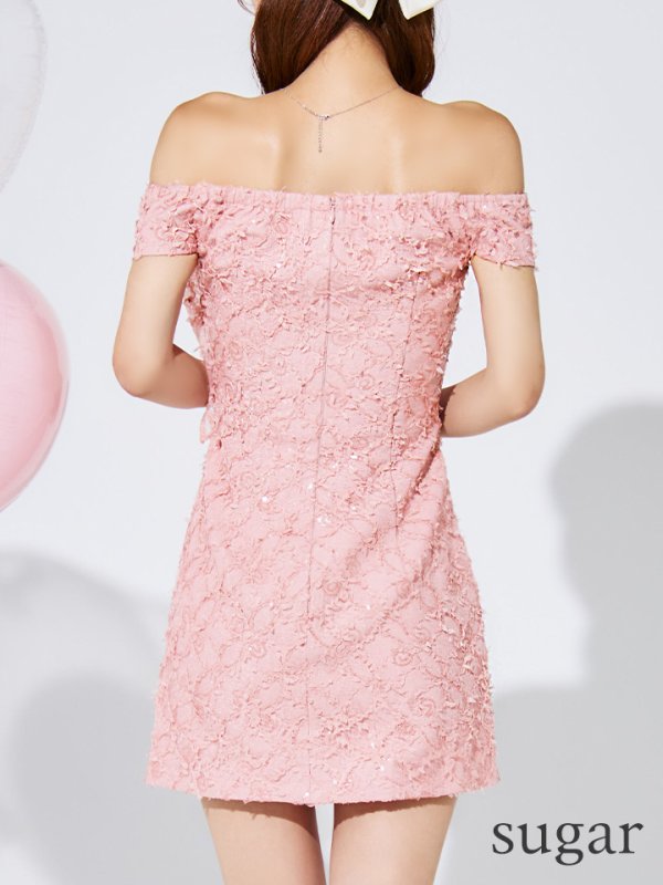 ピンク モデル：まりん　身長：164cm　着用サイズ：Sサイズ